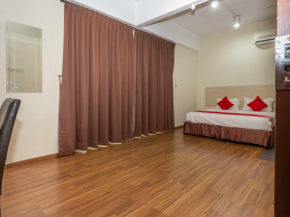 Hotel Oyo 1158 906 Airport Malacca Exteriér fotografie