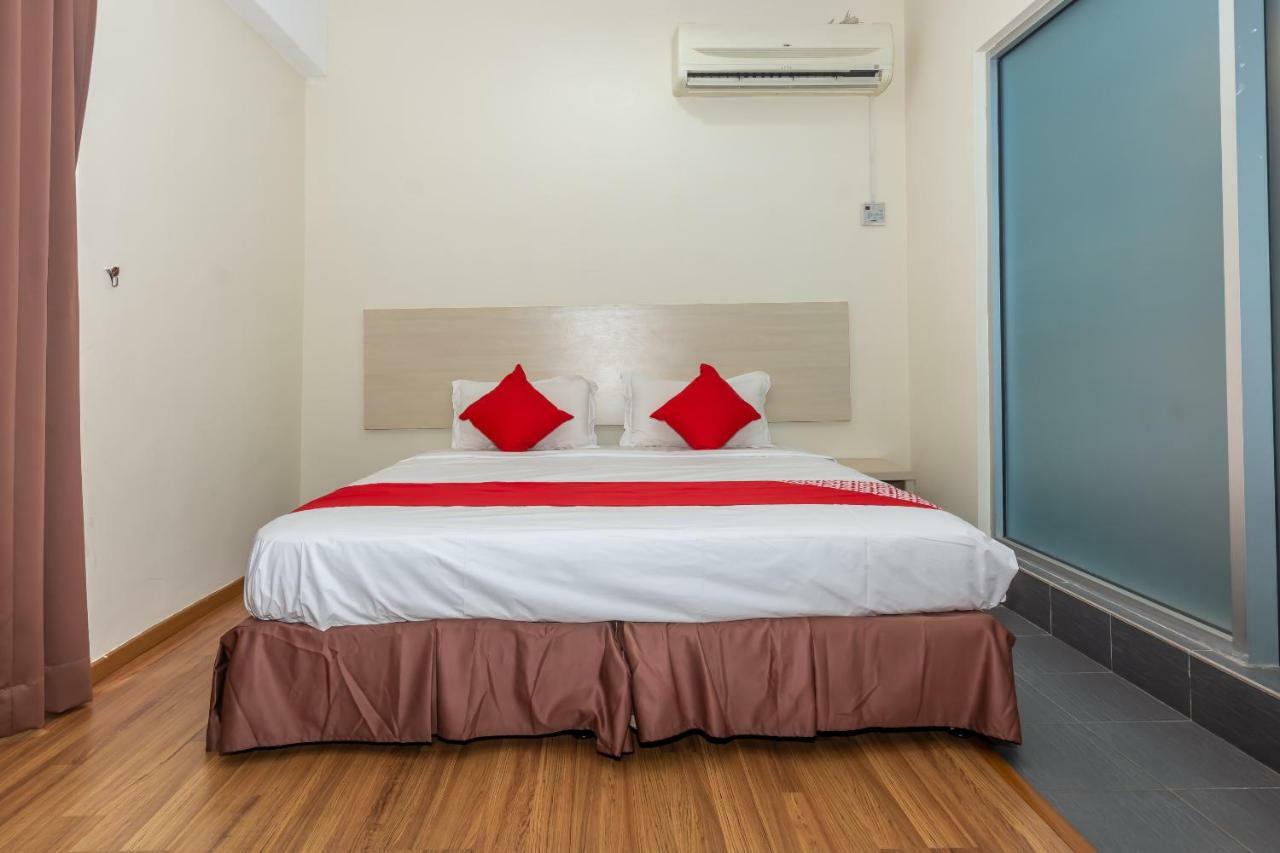 Hotel Oyo 1158 906 Airport Malacca Exteriér fotografie